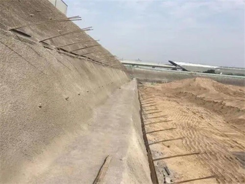 阎良河道边坡加固
